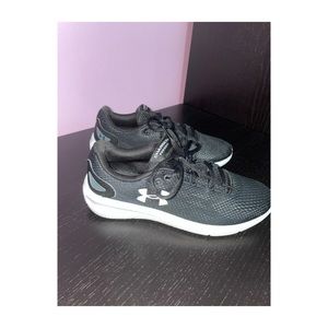 Under armour women shoes